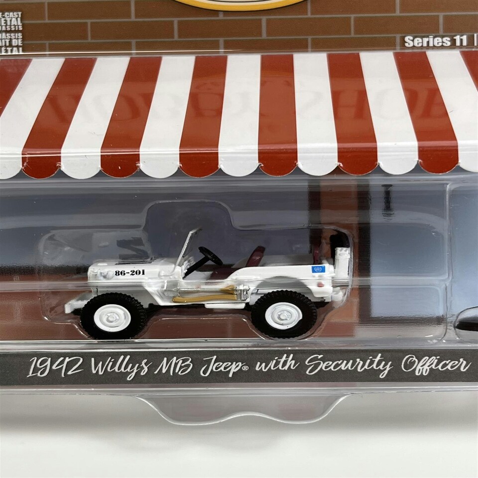 image 1 of 1942 Willys MB Jeep with Security Officer 1:64 Greenlight 97110A