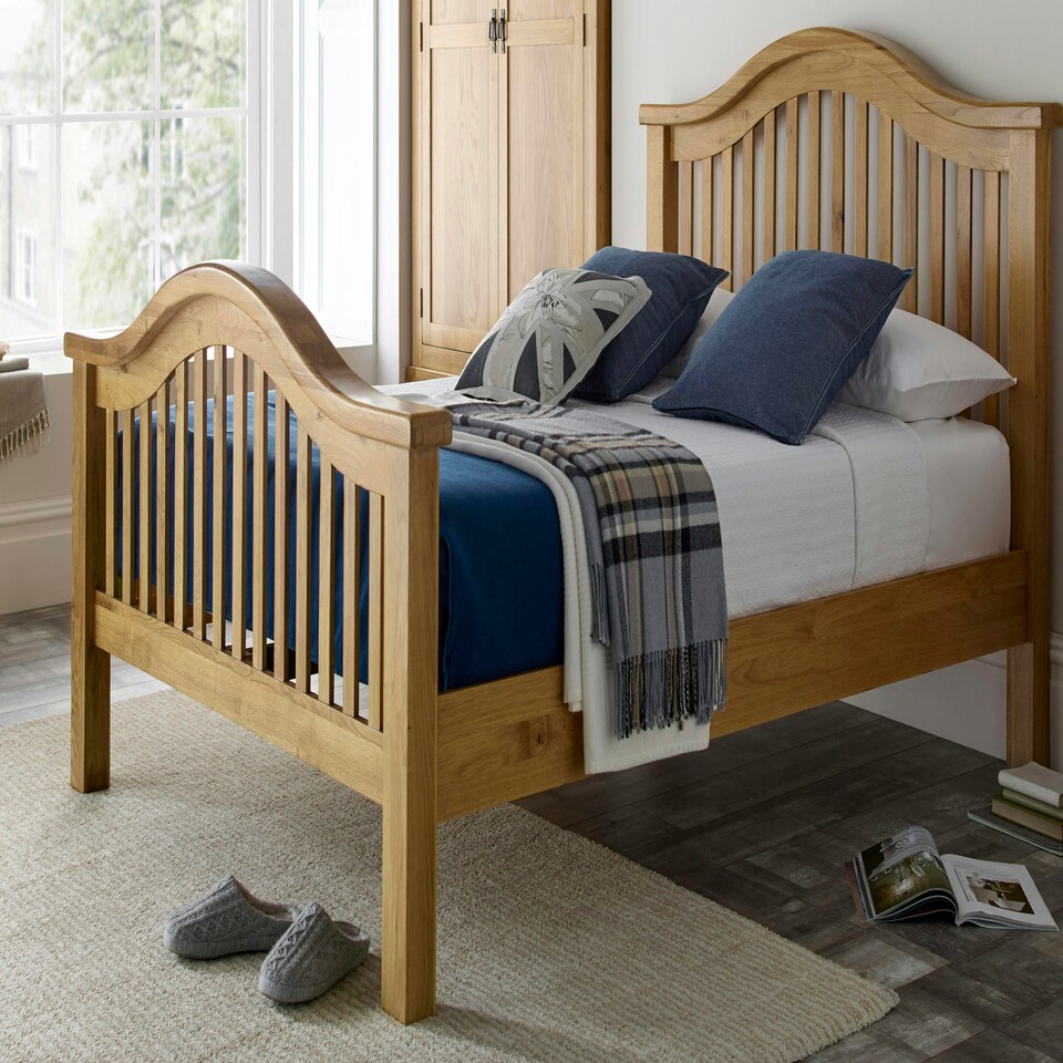 image 1 of 5ft King Size Real oak,Chunky, Curved, Solid,strong,wood bed frame.High foot end wooden bedstead