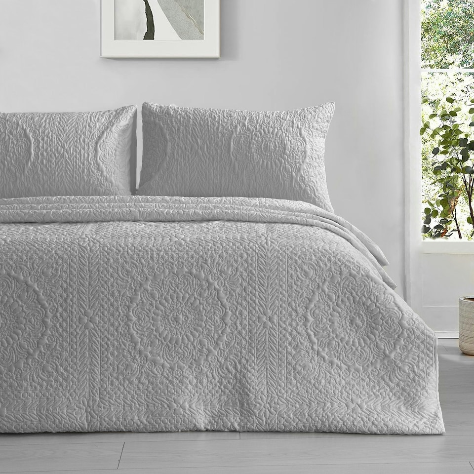 image 1 of Intimates Winchester Pinsonic Quilted Luxury Bedspread Set White | White | One Size
