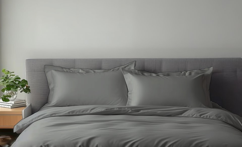 image 1 of Luxury 200TC Oxford Border Pillowcase Pair Soft Feel | Grey