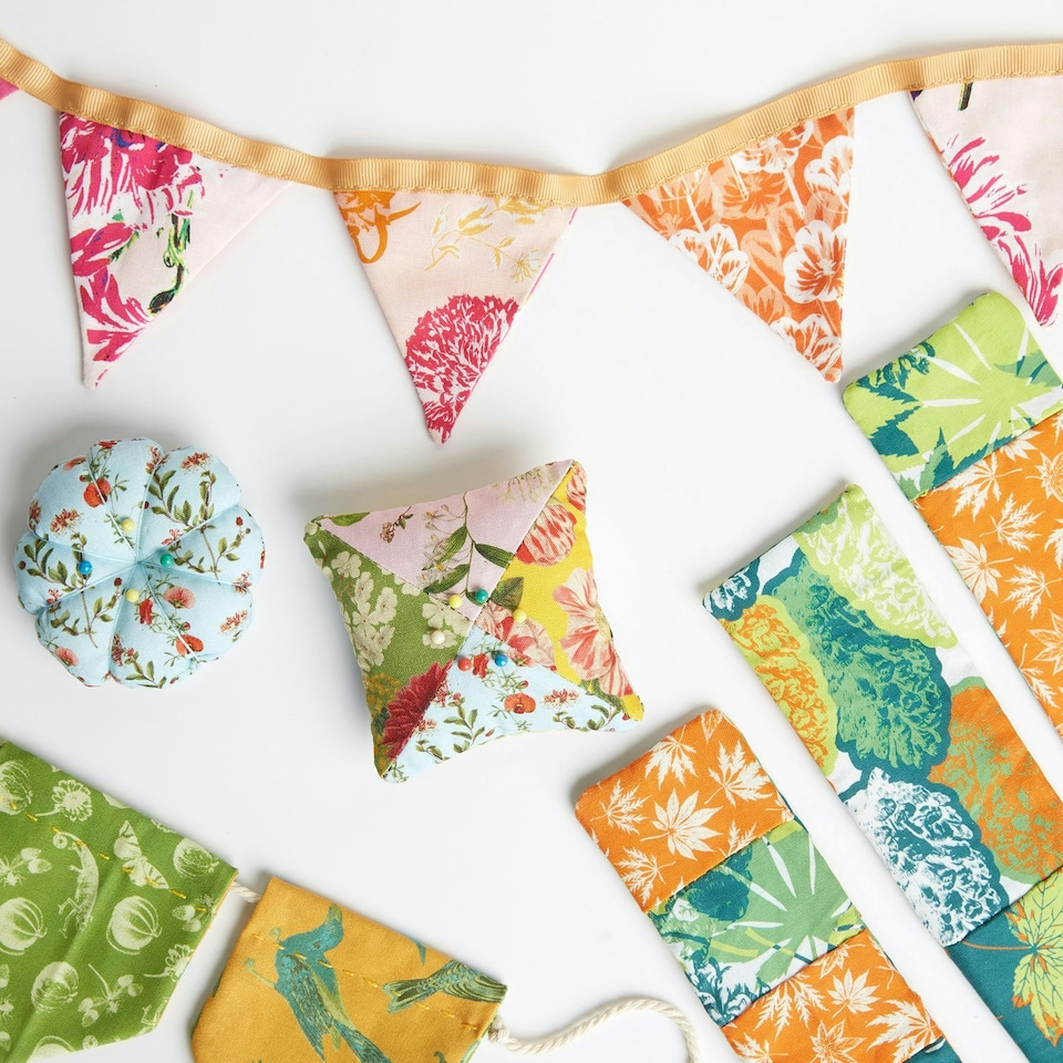 image 1 of RHS Fat Quarter Fabric Bundle, Edwards, 45 x 56cm