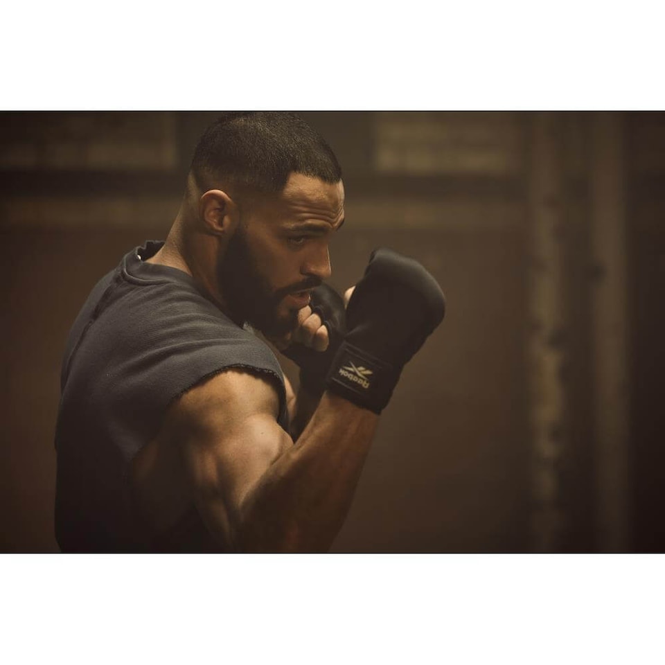 image 1 of Reebok Pro Quick Boxing Hand Wraps S/M, Black, Padded Knuckles | Black | BLACK | S/M