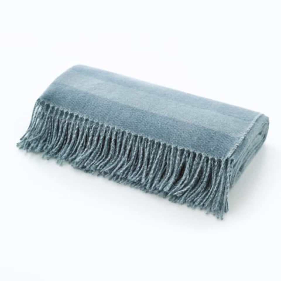 image 1 of St.Ives Supersoft Yarn Dyed Jacquard Throw