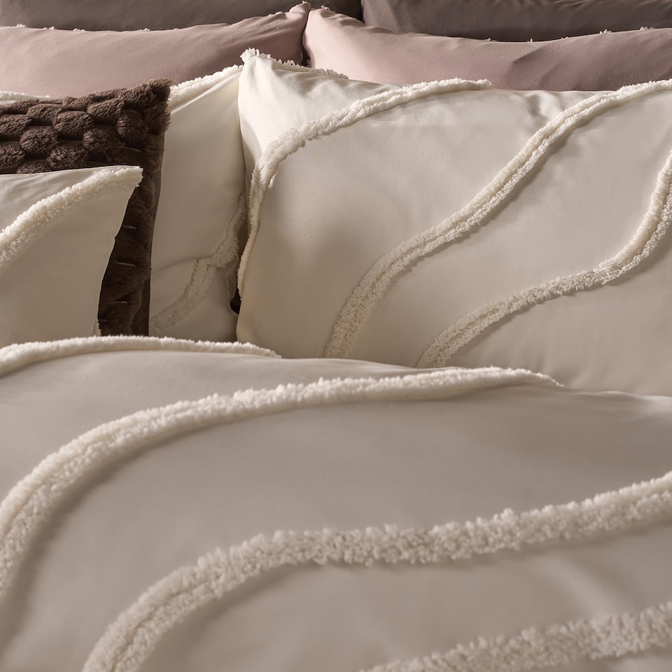 image 1 of OHS Tufted Contour Bedding Set Duvet Cover with Pillowcase | White | Ivory | Double