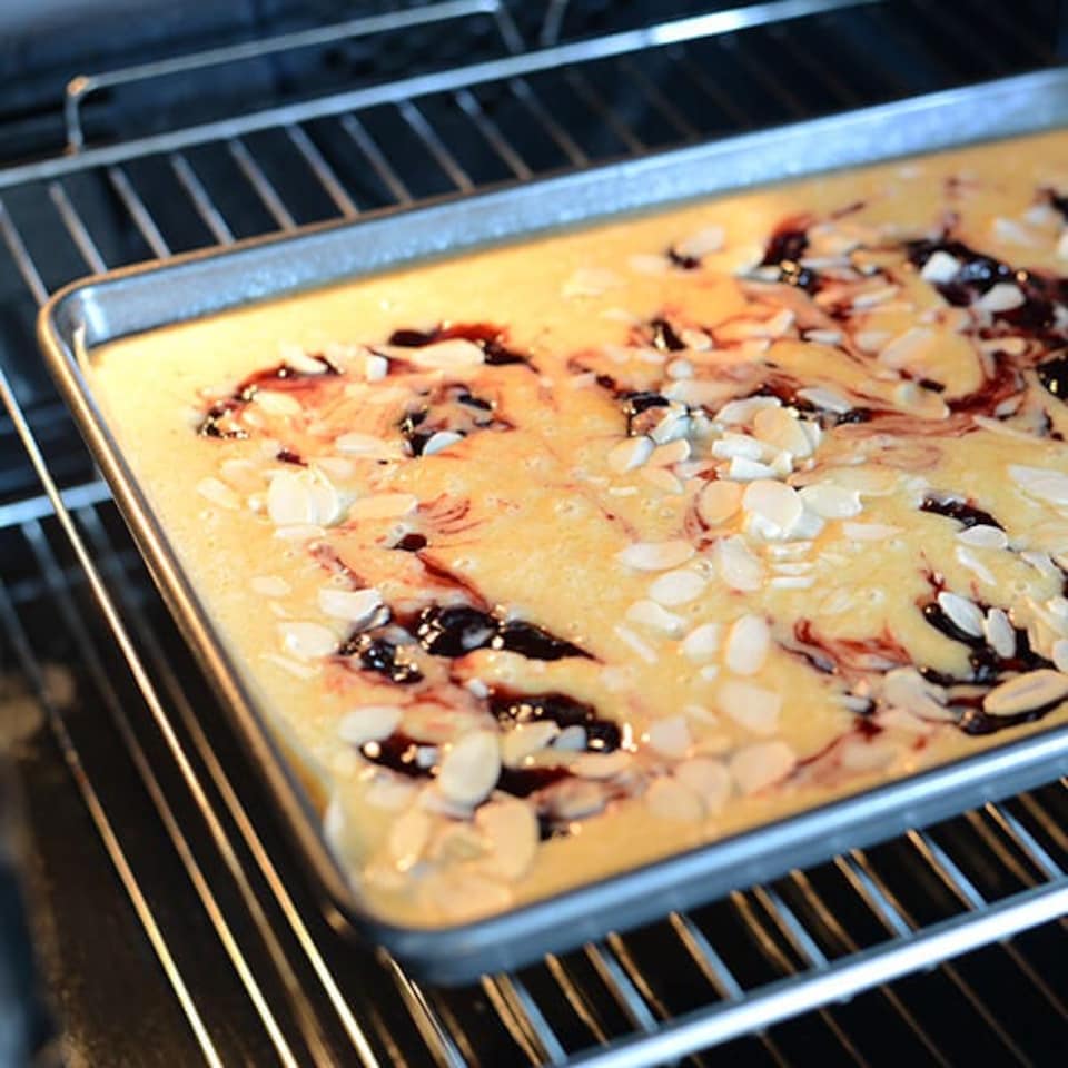 image 1 of Stoven Non-Stick Small Baking Tray