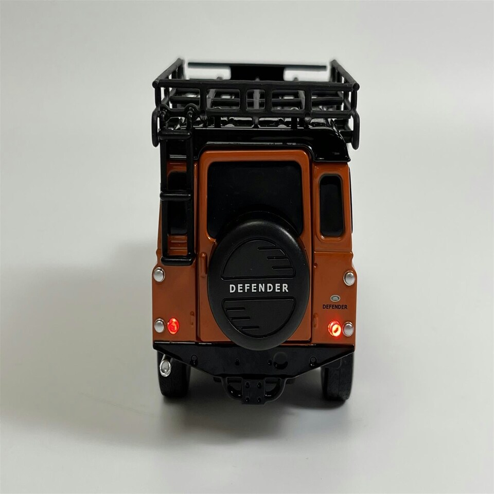 image 1 of Land Rover Defender 110 Orange LHD 1:32 Light & Sound Tayumo 32105010