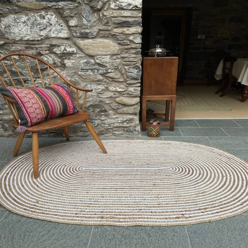image 1 of CHAKKAR PALE Stripe Oval Jute Beige Hall Rug (CHAKKARPALE120X180V) White