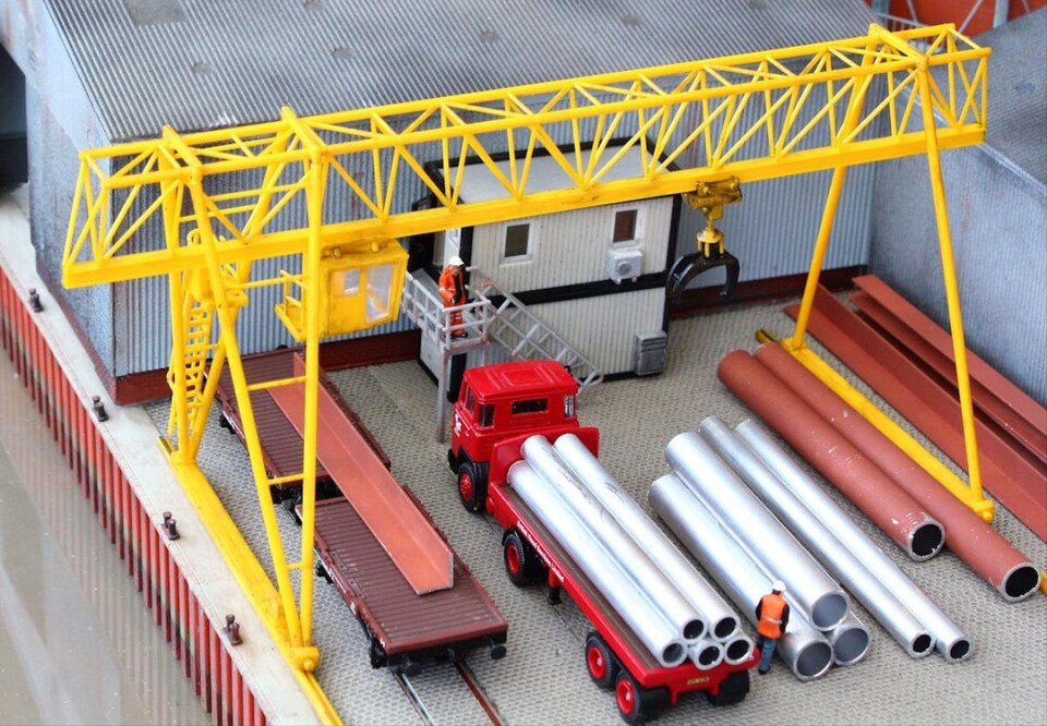 image 1 of GM Structures Fordhampton Overhead Gantry Crane Kit