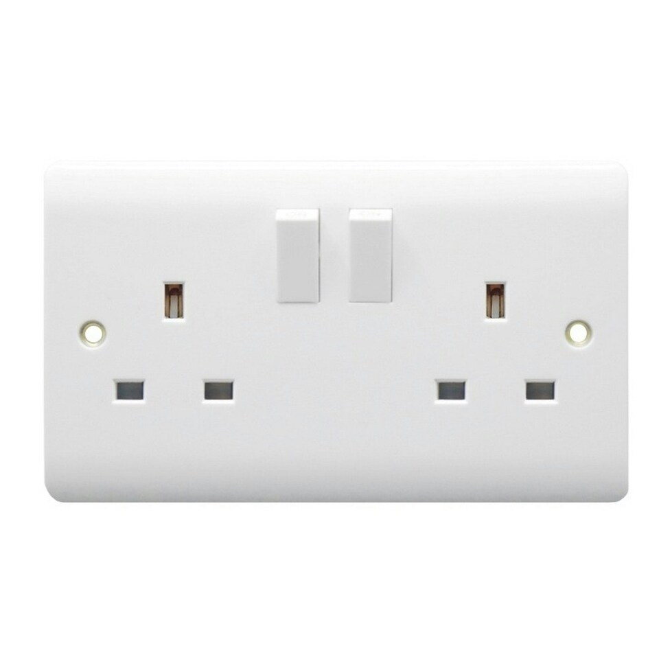 Dencon Slimline Switched Socket Outlet to BS1363 (UK Plug) - White - 2 Gang