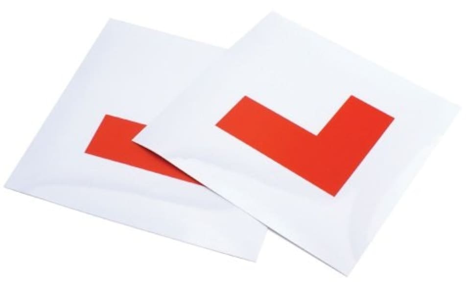 image 1 of Car Essentials L Plates Magnetic (1 Pair)