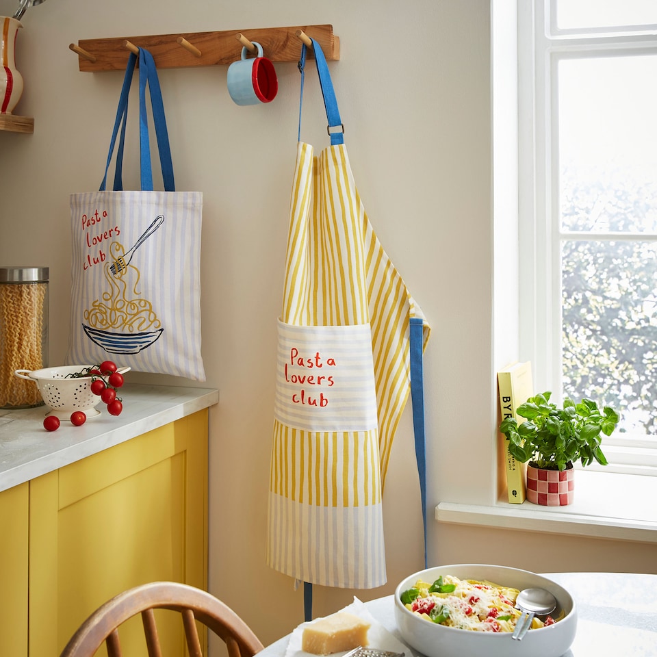 image 1 of Ulster Weavers Pasta Lovers Club Apron - Cotton Yellow