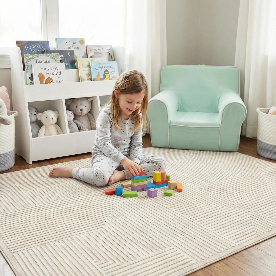 image 1 of Short Pile Rectangular Lined Pattern Rug 120x160cm