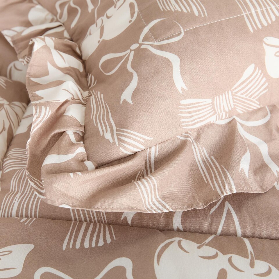 image 1 of OHS Bows Frill Edge Coverless 7.5 Tog Duvet Set with Pillowcase
