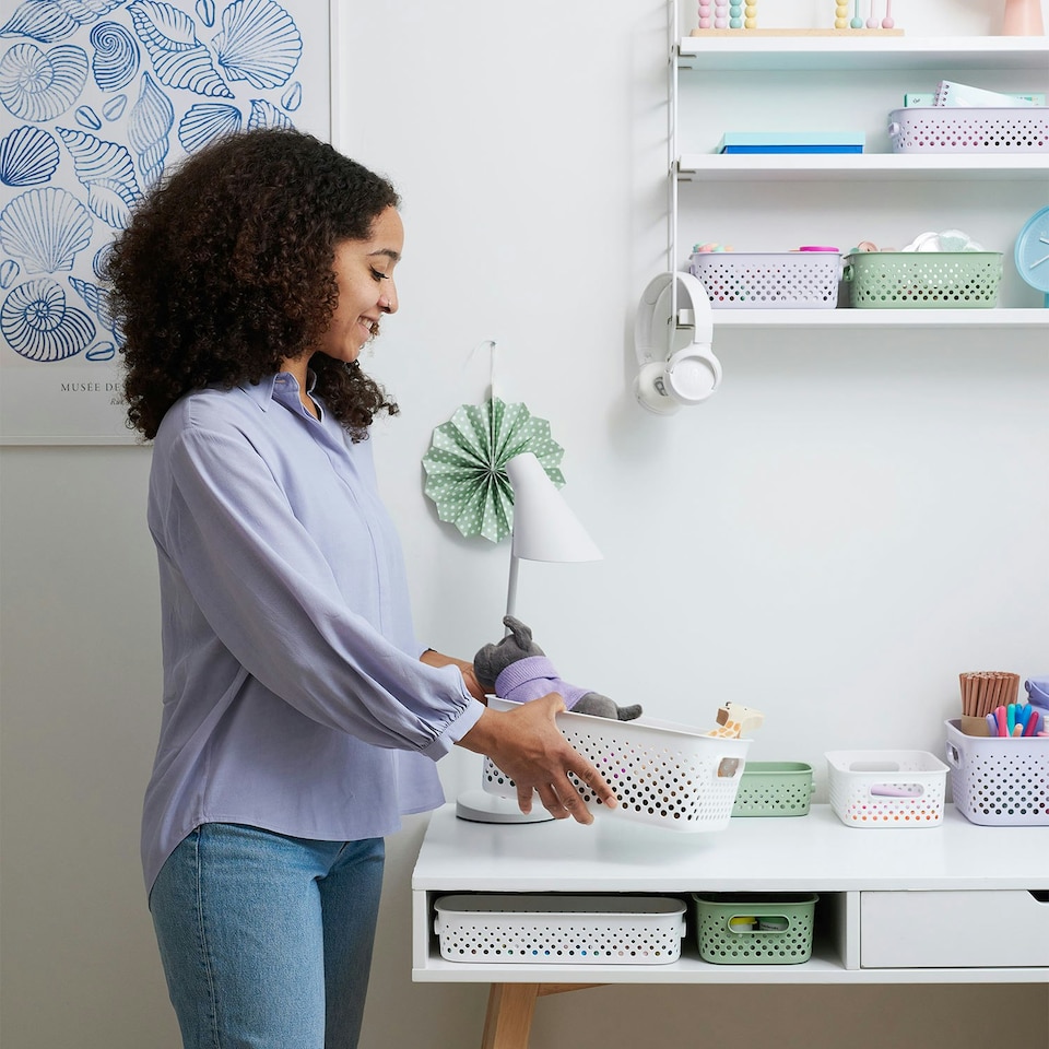 image 1 of SmartStore Essence Medium White Organiser Tray Storage Basket, 5.6L White
