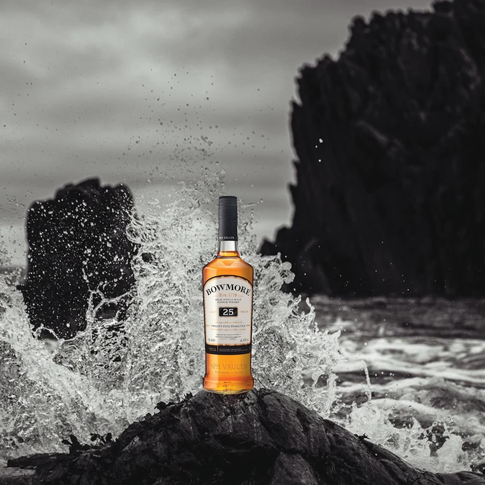 image 1 of Bowmore - Islay Single Malt Scotch 25 year old Whisky | Multi | Whisky | 1