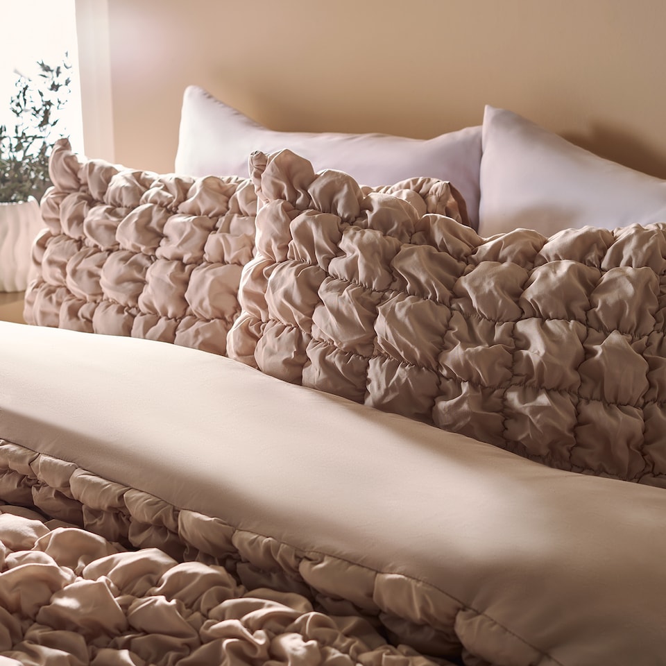image 1 of OHS Filled Seersucker Duvet Cover with Pillowcase Bedding Set | Cream | Natural | Single