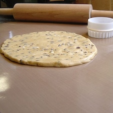 Bake O Glide 600mm x 400mm Non-Slip Roll Out Mat