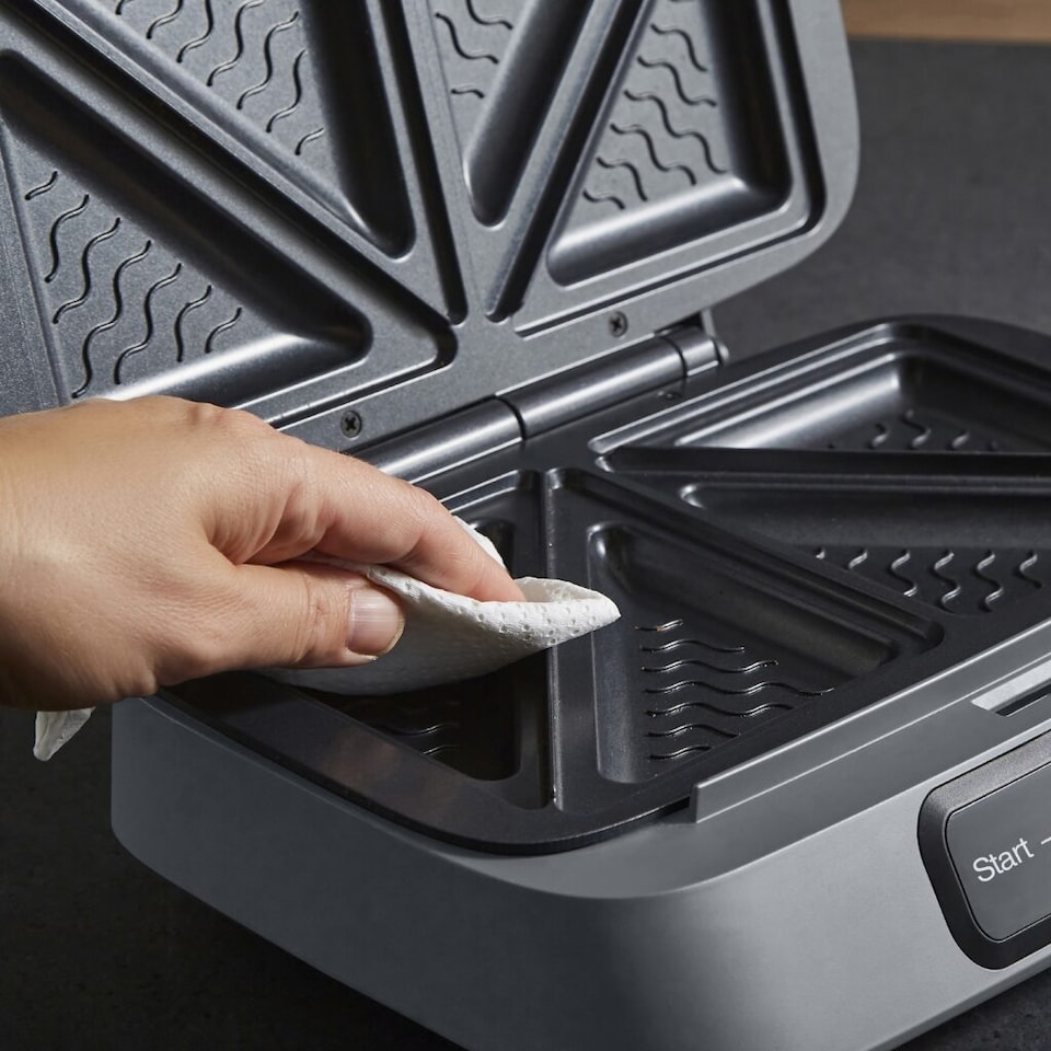 image 1 of MORPHY RICHARDS GRILLX TOASTED SANDWICH MAKER