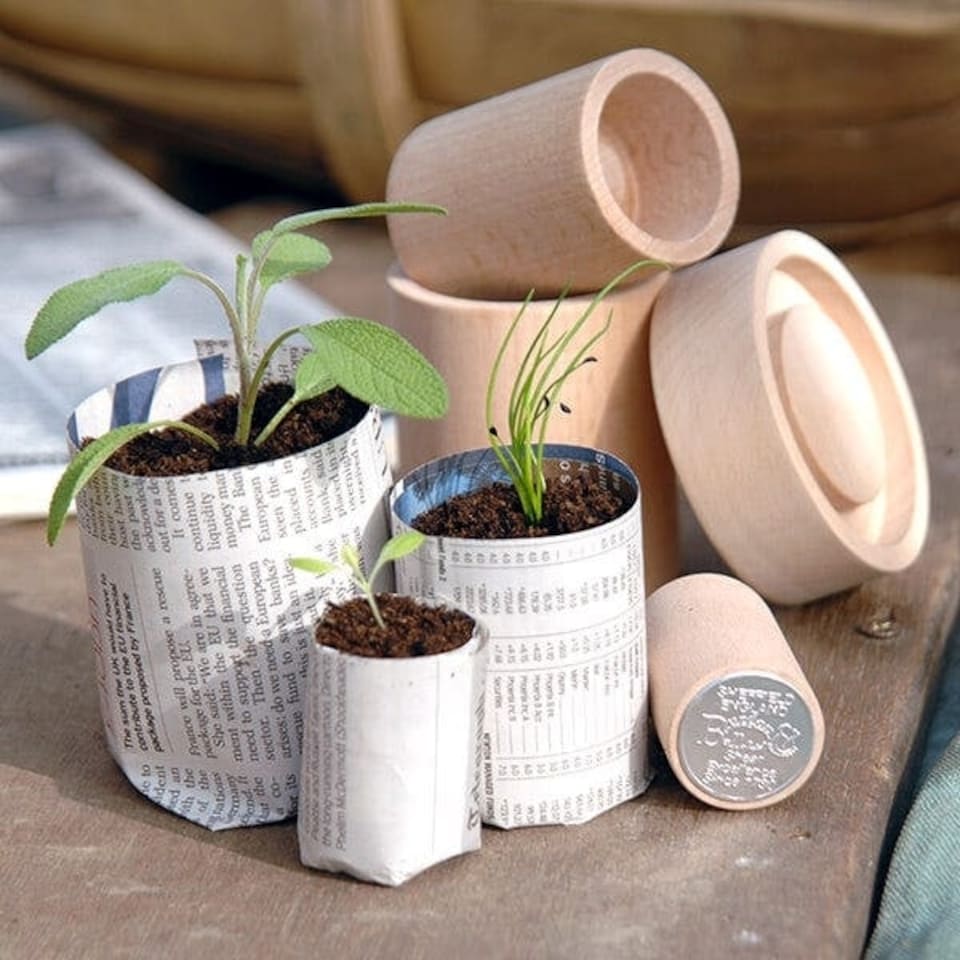 image 1 of Burgon & Ball Paper Pot Maker
