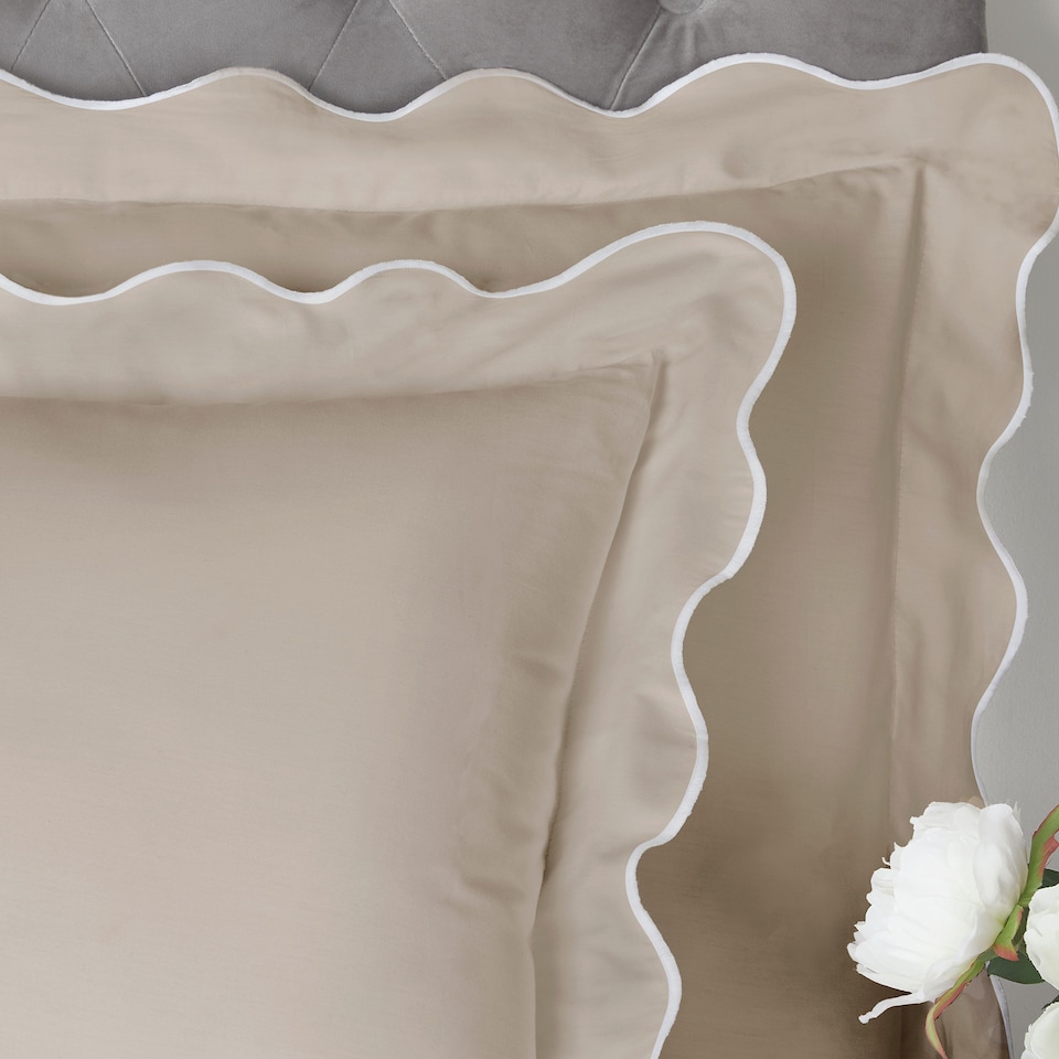 image 1 of Appletree Scallop Edge Duvet Cover Set Natural