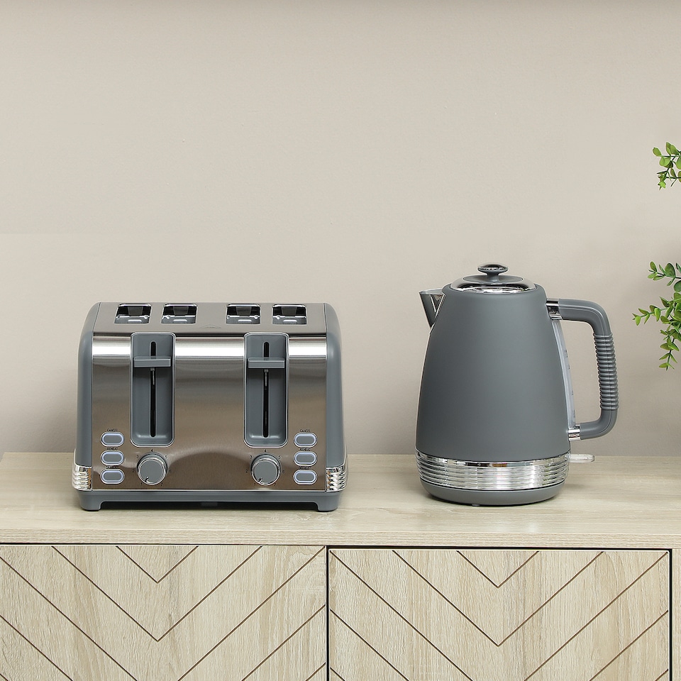 image 1 of HOMCOM Stainless Steel Kettle and Toaster Set, 1.7L 3000W Rapid Boil Jug Kettle with UK Strix Thermostat, Limescale Filter, 4 Slice Toaster with 7 Browning Controls, Crumb Tray, Grey and Silver Tone