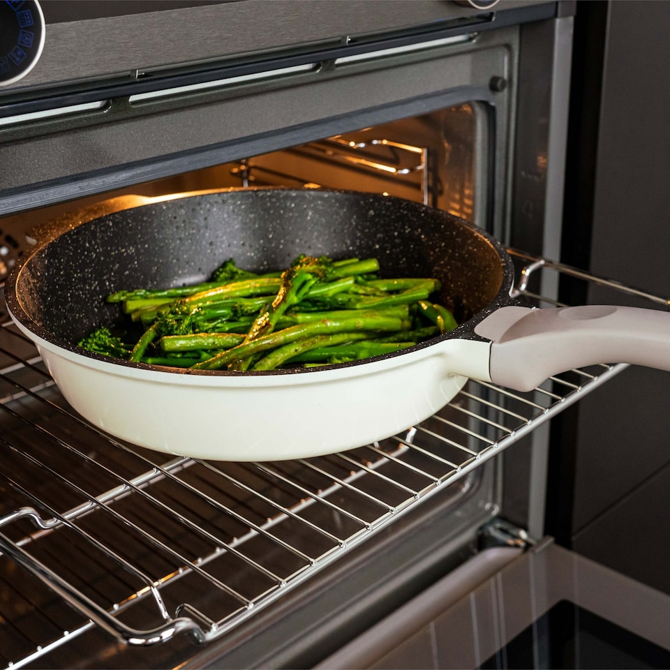 image 1 of Commichef All-In-One Pan, Cast Aluminium Pan with Lid, Cream, 32cm