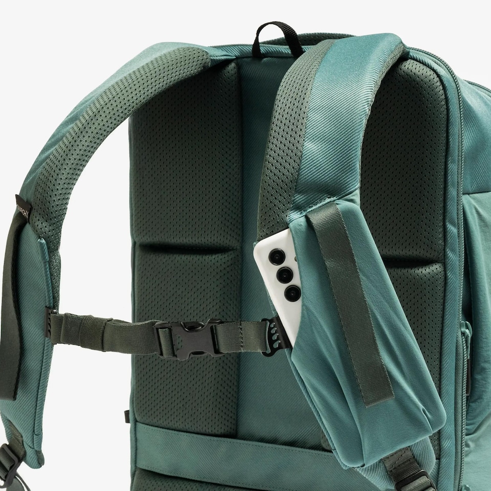 image 1 of Decathlon 32 L Laptop backpack, Escape 500