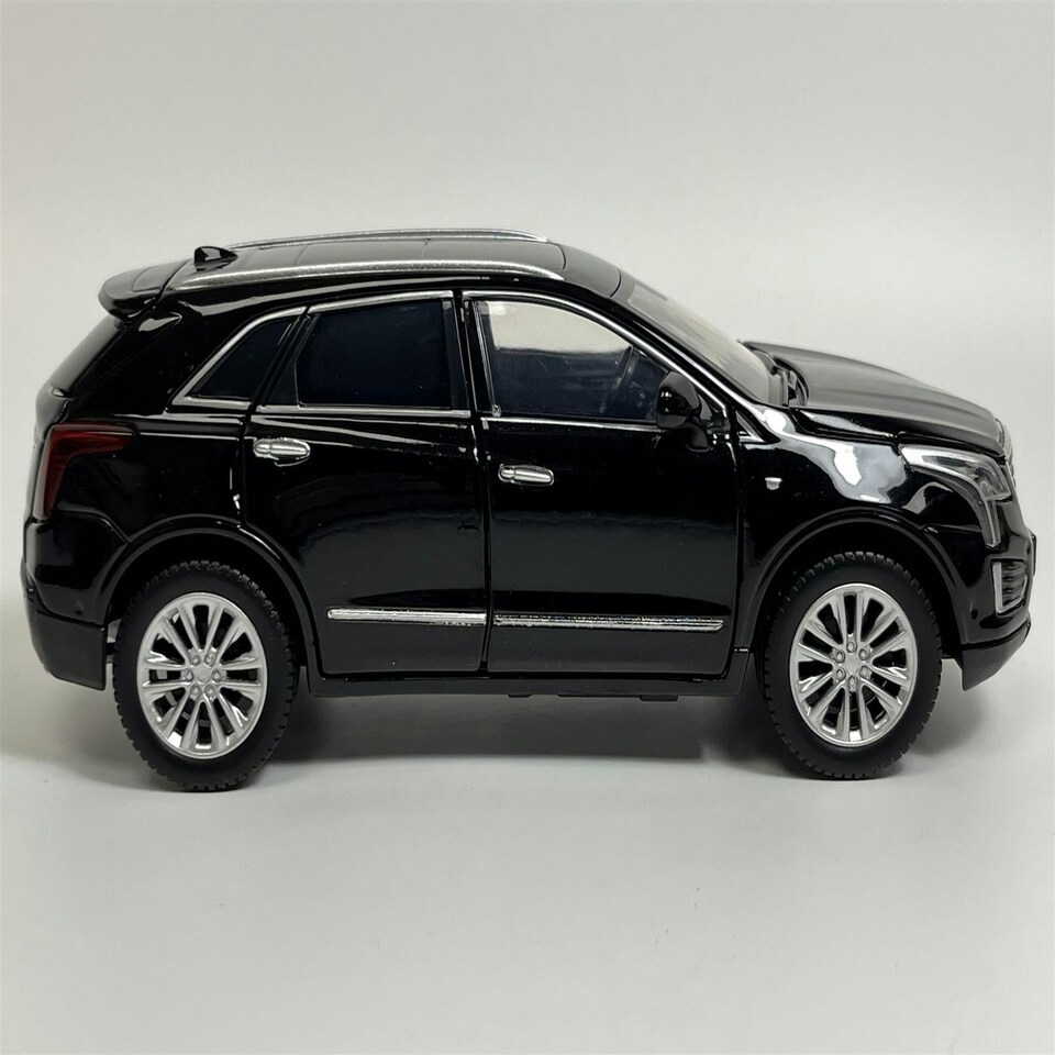 image 1 of Cadillac XT5 Black LHD 1:32 Scale Tayumo 32185010