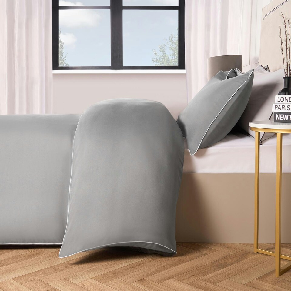 image 1 of OHS Luxury Soft Microfibre Piped Edge Duvet Quilt Cover and Pillowcase Set, Double - Grey/White