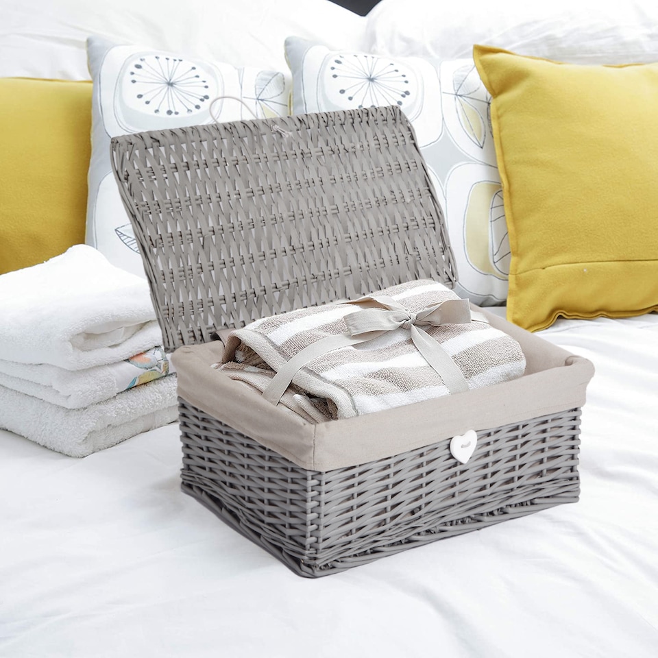 image 1 of Natural Wicker Storage Basket With Lid Underbed Storage Gift Basket (Grey, Medium)