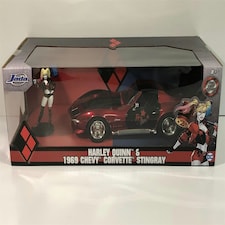 Harley Quinn 1969 Chevrolet Corvette Stingray with Figure 1:24 Scale Jada 31196