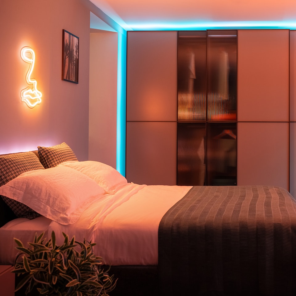 image 1 of Twinkly Dots 200 Lights String 10M Black Wire