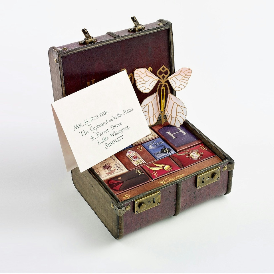 image 1 of Harry Potter Hogwarts Trunk Advent calendar