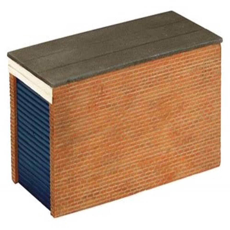Bachmann Scenecraft Flat Roof Garage (Pre-Built)