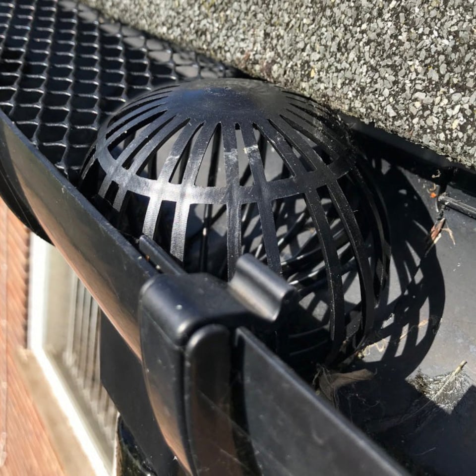 image 1 of 12m Gutter Mesh Netting Protection Guard (1 Rolls) & Downpipe Filter Guards (Set of 4)