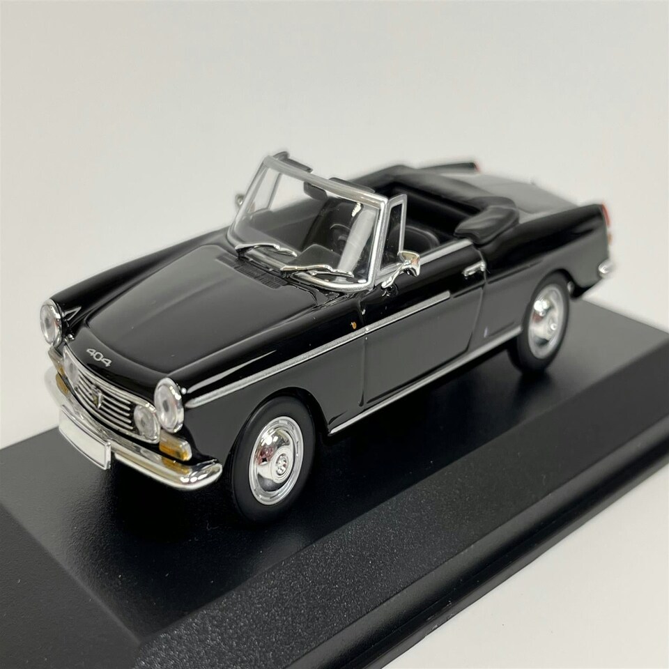 image 1 of Peugeot 404 Cabriolet 1962 Black 1:43 Scale Maxichamps 940112931
