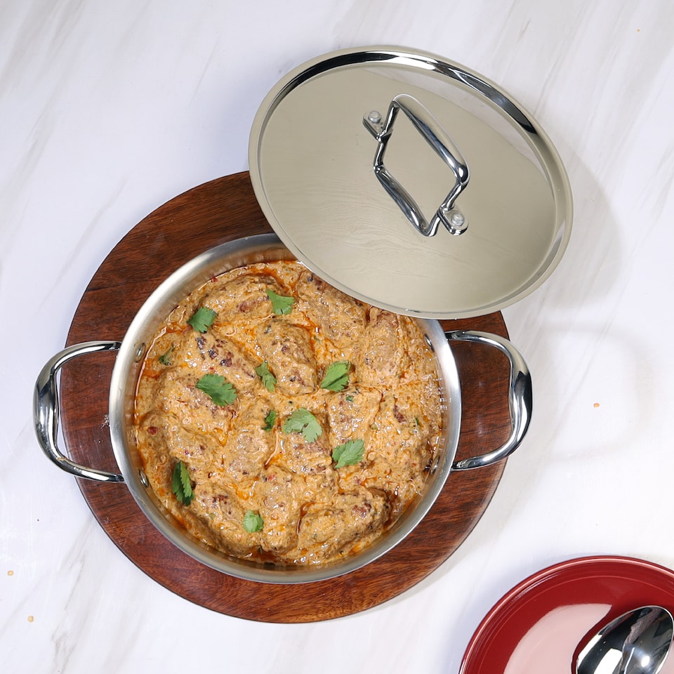image 1 of Buckingham Elite Tri 18/8 Stainless Steel Sauteuse pan 24 cm / 9.5 in / 2.9 Litre.