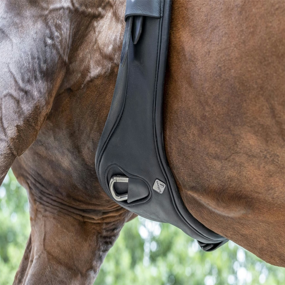 image 1 of LeMieux Gel-Tek Anatomic Jumping Girth Black | 120cm