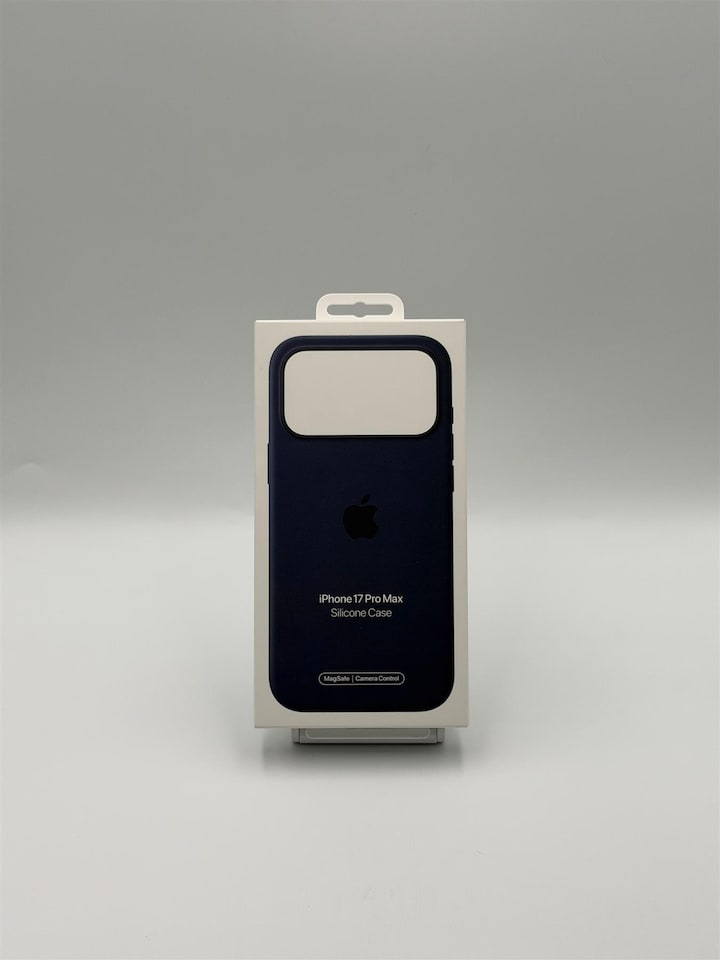 image 1 of Apple Silicone Case with MagSafe for iPhone 17 Pro Max 6.9 Midnight A3560 - MGFP4ZM/A