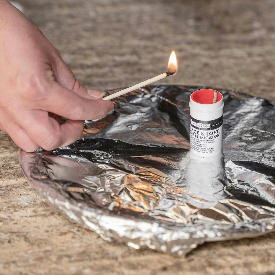 image 1 of Deadfast Wasp Garage & Loft Smoke Fumigator