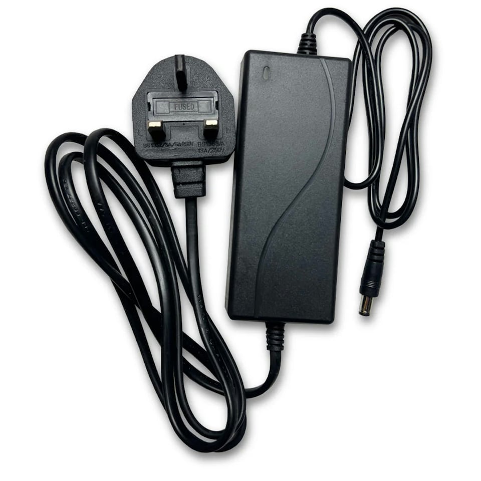 3 Amp All-In-One Power Adaptor