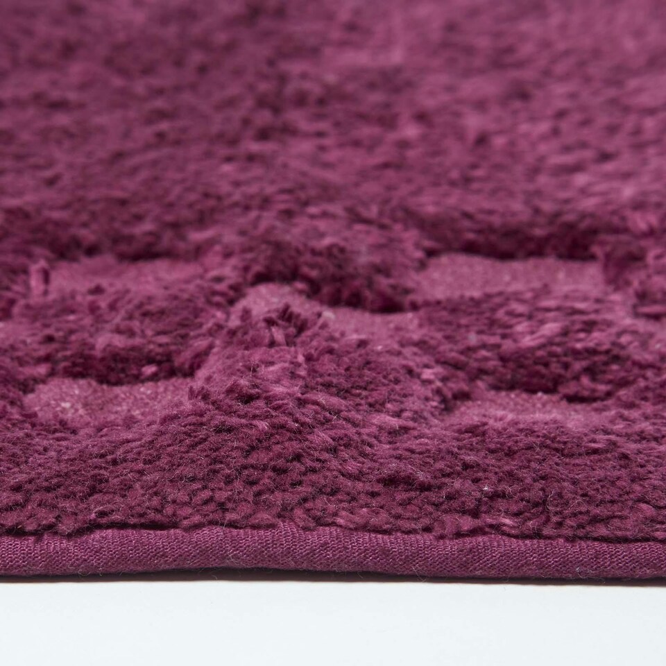 image 1 of Homescapes Cotton Check Border Bath Mat - Aubergine | Purple | 45 x 75 cm