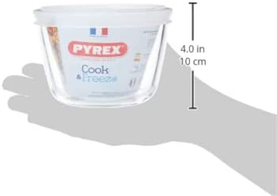 image 1 of Pyrex 0.6 litre Round Dish with lid