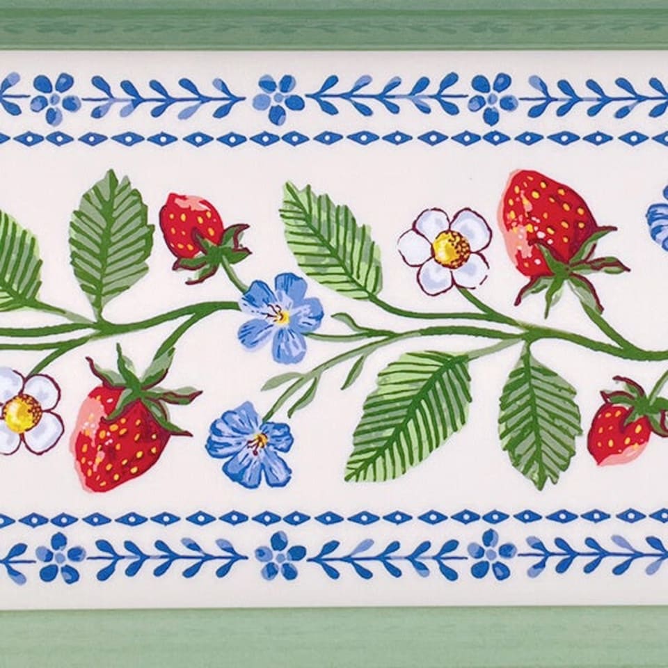 image 1 of Ulster Weavers Strawberry Patch Small Tray