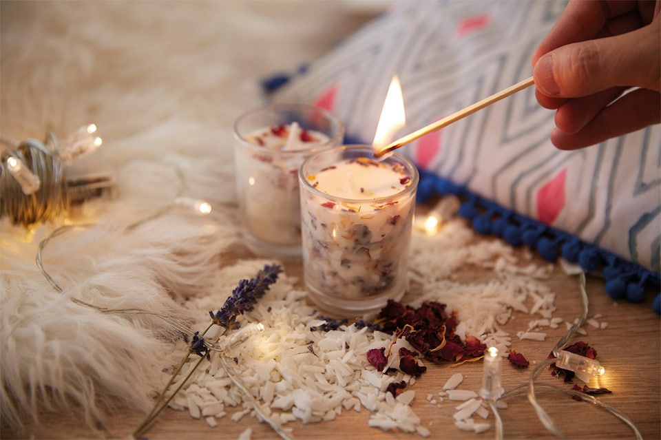 image 1 of House of Crafts Dried Flower Soy Candle, Multicoloured, Single Craft Kit