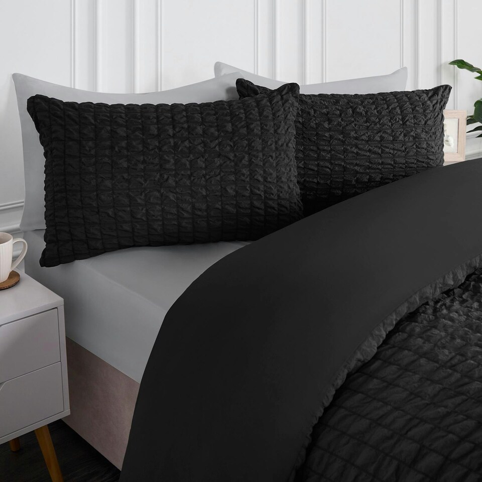 image 1 of OHS Geometric Seersucker Luxury Duvet Quilt and Pillowcase Set, Single - Black Black | Single