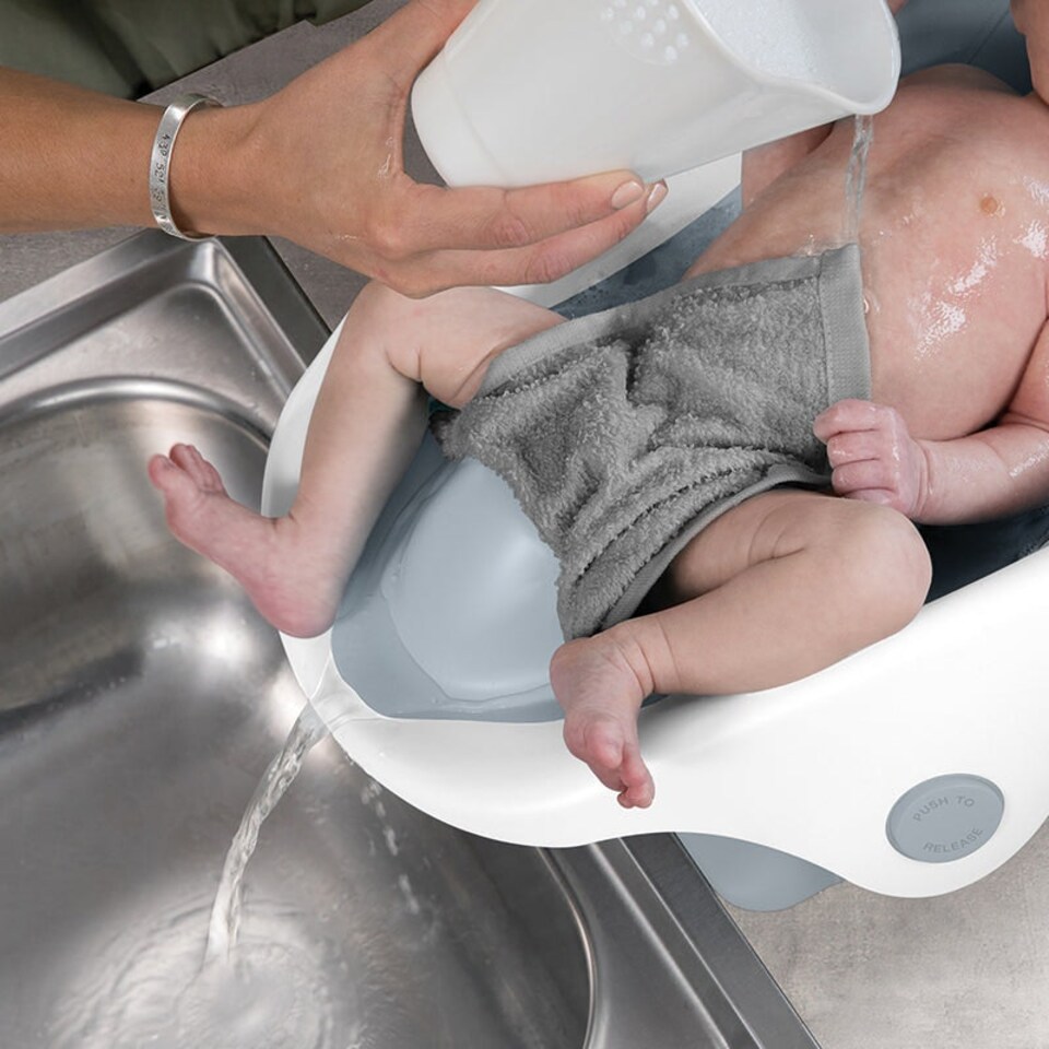image 1 of Summer Infant Clean Rinse Baby Bather