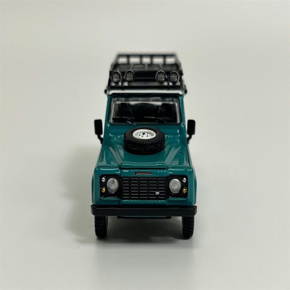 image 1 of Land Rover Defender 110 1985 County Station Wagon Green LHD 1:64 Mini GT MGT00590L