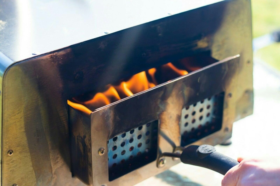 image 1 of Charcoal Pizza Oven Grill