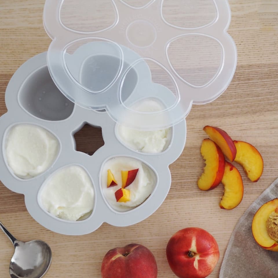 image 1 of Béaba Silicone 6 Weaning Portions Storage Tray 90ml Pink